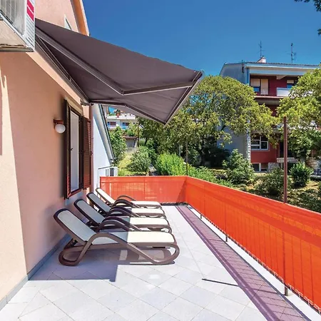 Casa vacanze Marta - Whole House, Right By The Sea Novi Vinodolski